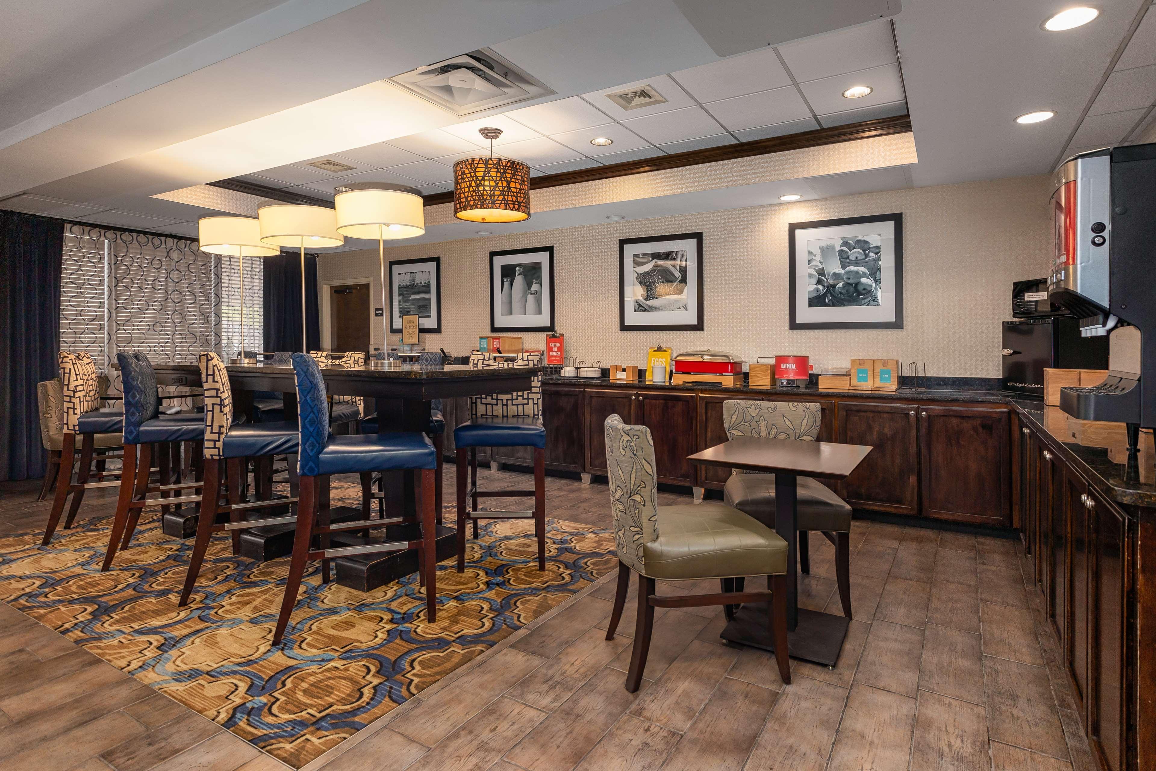 Hampton Inn Bristol Luaran gambar